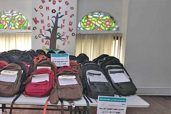 توزيع المساعدات الغذائية